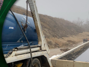 Пукао заштитни балон на депонији 