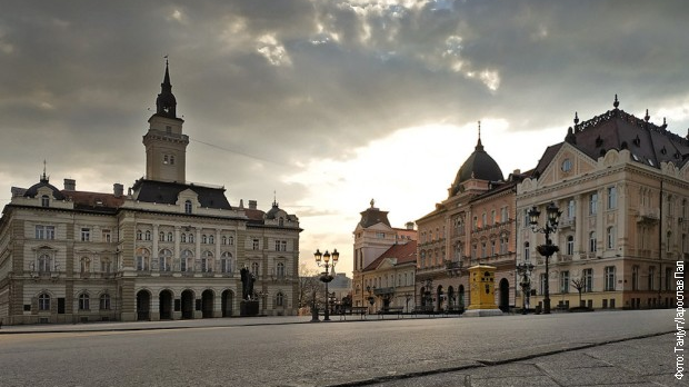 На три воде: Јутарњи програм из три студија