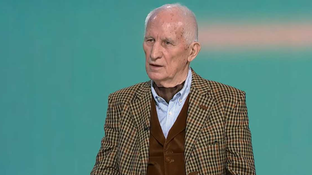 С песником у подне: Матија Бећковић: ,,Барка“