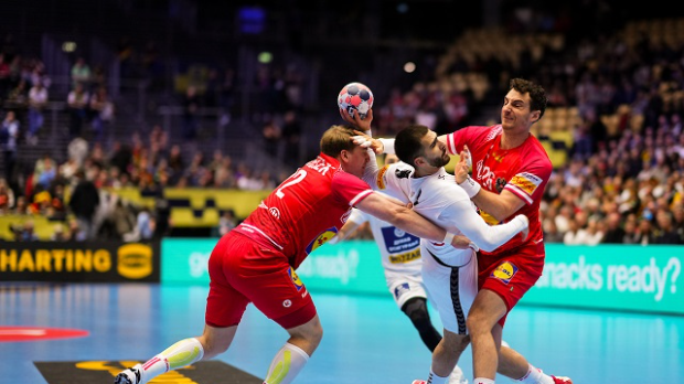 Безидејна Србија у сваком погледу, Аустрија има два гола предности на минут до краја