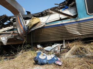 Број погинулих у железничкој несрећи у Шпанији порастао на 24, спасилачке екипе настављају потрагу