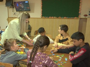 На брду изнад цветних липа