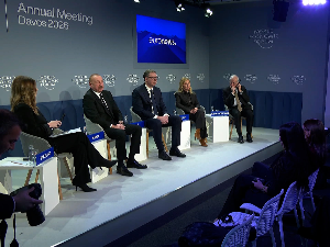 Светски економски форум у Давосу – Вучић: Свет иде у лудом смеру, морамо да сачувамо мир