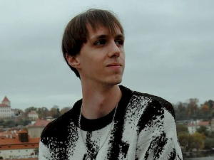 Полски, преслушавање албума "Емоције"