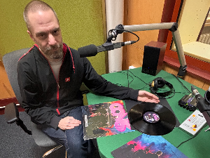 Слушај 'вамо!