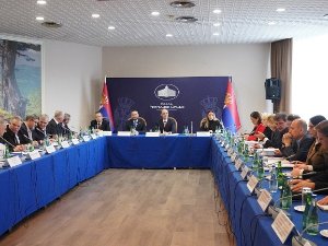 Почела седница Владе Србије на Тари