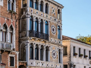 Ca’ Dario, „уклета палата