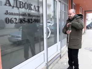 Мирослав Јовановић један је од неколико адвоката у Европи који су слепи од рођења