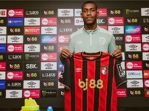 Стигла замена за Семења - Рајан је нови фудбалер Борнмута