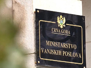 Црна Гора: Амбасадор Србије позван у МВП због објаве о српском језику