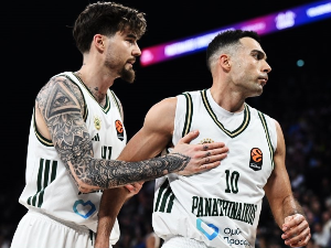 Панатинаикос се намучио против Асвела