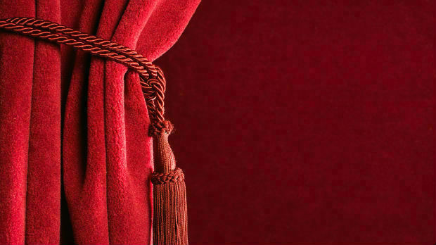 Периша Армуш Бели: Манекен (премијера)