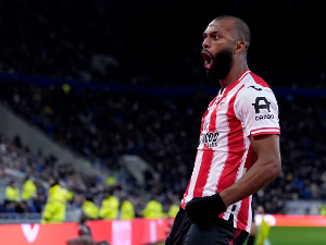 Тијаго не зна да стане – хет-трик Бразилца за тријумф Брентфорда против Евертона