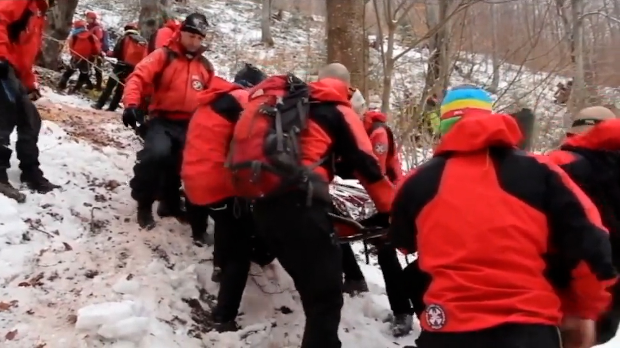 Како бити безбедан у зимским условима – савети стручњака за возаче и пешаке