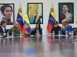 Нова лидерка Венецуеле позвала Вашингтон на сарадњу, Мадуро и њeгова супруга данас пред судом