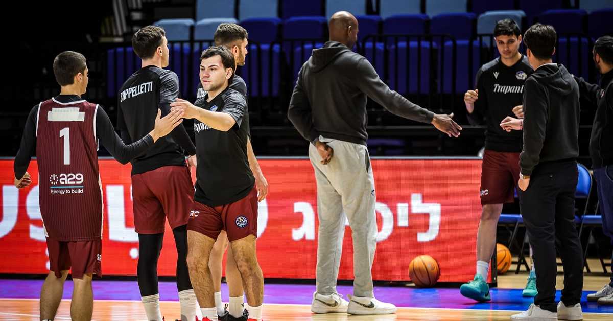 Бизарна утакмица у Лиги шампиона - Трапани играо са двојицом па изгубио у првој четвртини