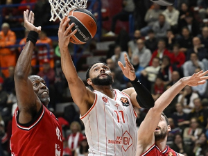 Хапоел без Ениса до краја сезоне