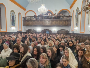 Дан Христовог рођења дочекан литургијама у свим храмовима Републике Српске 