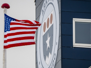 Продор кинеских бродова преко Арктика, или Трампова узбуна због Суецког канала будућности