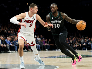 Јовић свеприсутан у поразу Мајамија, Минесота се примиче Денверу