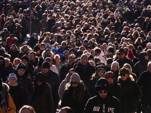 Швајцарска се опрашта од жртава пожара у Кран-Монтани, власници бара 