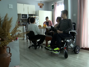 Младићи из Смедерева у свакодневној борби са Дишеновом мишићном дистрофијом