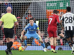 Ливепрул после преокрета декласирао Њукасл у 24. колу Премијер лиге