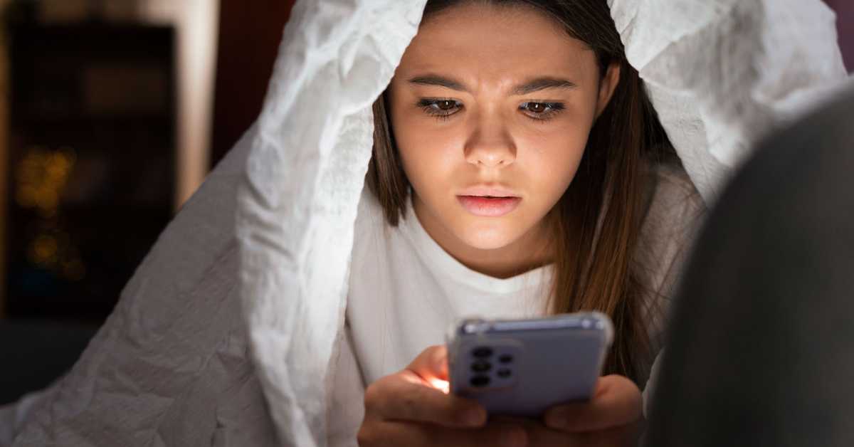 Дипфејк и нудификација – како ВИ индустријализује дигитално злостављање