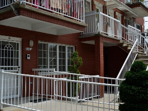 Скупљи смештај у домовима за старе