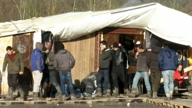 Један проблем, два решења – Шпанија масовно издаје радне дозволе мигрантима, Италија има другачији приступ