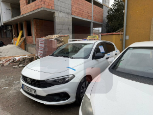 Избоден таксиста у Новом Саду, нападач у бекству