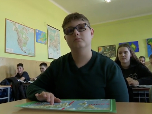 Прича слабовидог дечака Давида из Руме – знањем и музиком против мрака