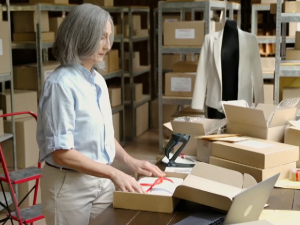 Старији на чекању, млади одлазе – стереотипи гуше потенцијал искусних радника