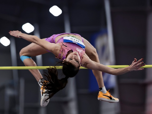 Посластица за крај Београдског митинга – победа Ангелине Топић у скоку увис