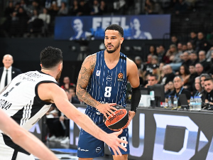 Ефес пронашао победнички ритам, Виртус се обрукао у Истанбулу