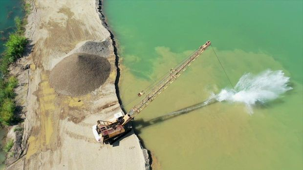 Човек и камен: Шљункара