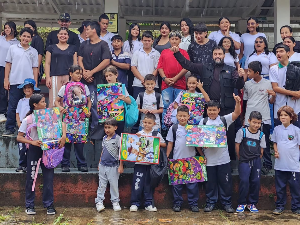 Фондација СПЦ у Колумбији уручила помоћ за 50 малишана - "мотородилосима" до Ла Марије