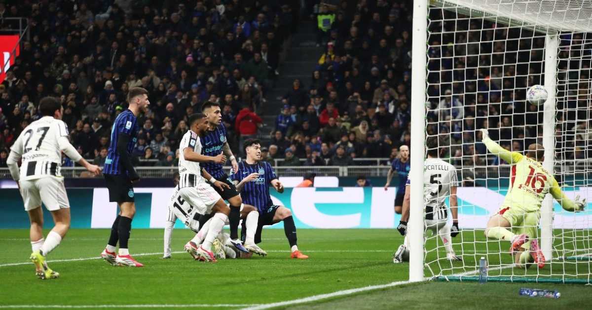 Јувентус са играчем мање замало преживео "Меацу" - Гол Зјелинског можда буде вредан Скудета