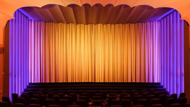 Драмски програм: Тихомир Стевановић: Густав