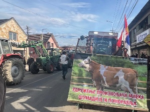 Пољопривредници из Витановца блокаду изместили на магистрални пут у Мрчајевцима