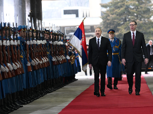 Свечани дочек председника Алијева испред Палате Србија