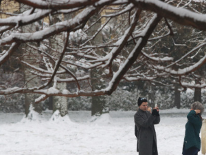 Облачно, ветровито, киша и снег – температура до 6 степени