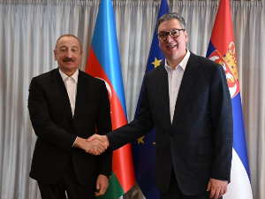 Вучић и Алијев на радном доручку: Разговори о сарадњи у енергетици, инфраструктурном повезивању и економији