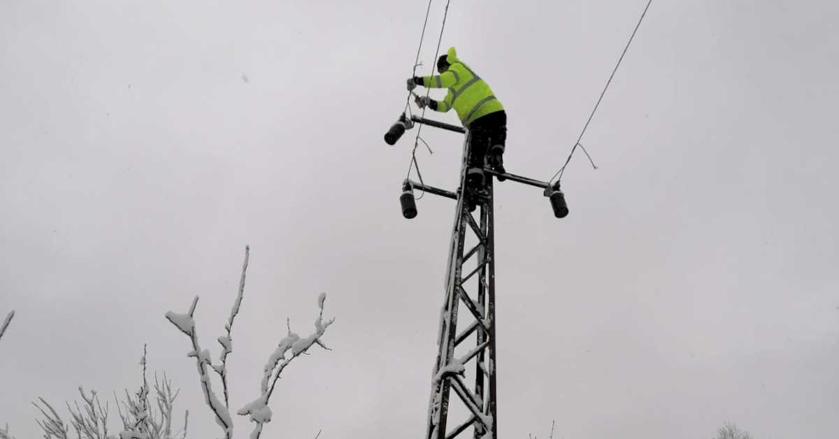 Мећава донела 20 центиметара снега на Златибору; отклоњена већина кварова на електромрежи у западној и централној Србији