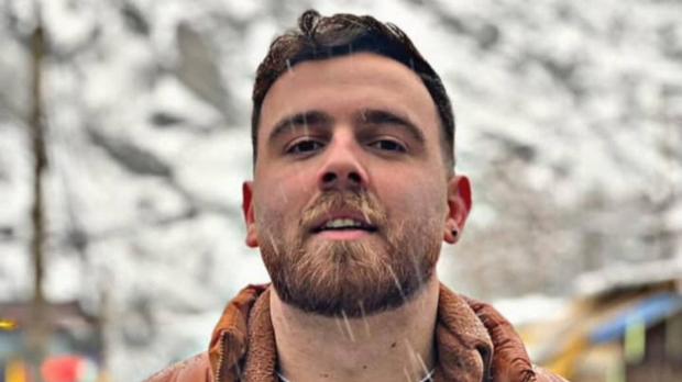 Ирански демонстрант Ерфан Солтани пуштен из притвора уз кауцију Kép