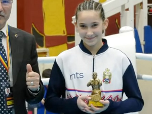 Млада српска боксерка Нина Дамјановић најбоља кадеткиња на турниру у Плоештију