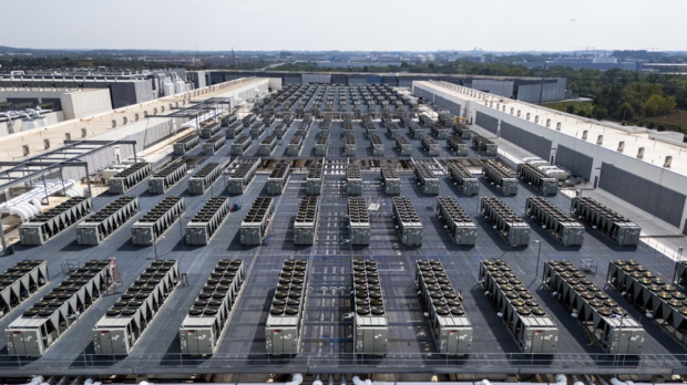 Дата центри ничу на све стране и гутају струју – како се снабдевају велики играчи