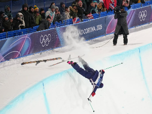 Ник Гепер дошао по злато, а завршио са леђима у снегу