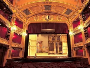 Џејмс Хедли Чејс: Апартман 27