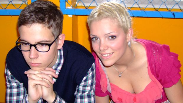 Приђи ближе: Женска посла